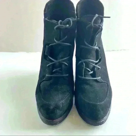 STUART WEITZMAN  LACE UP SUEDE WEDGED BOOTIES SIZE 7.5 - Picture 5 of 13